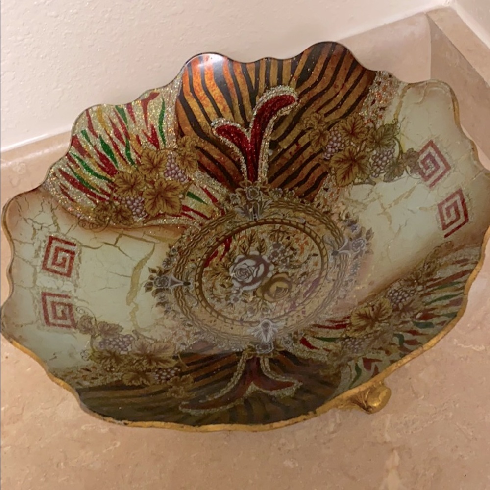 Decorative bowl
